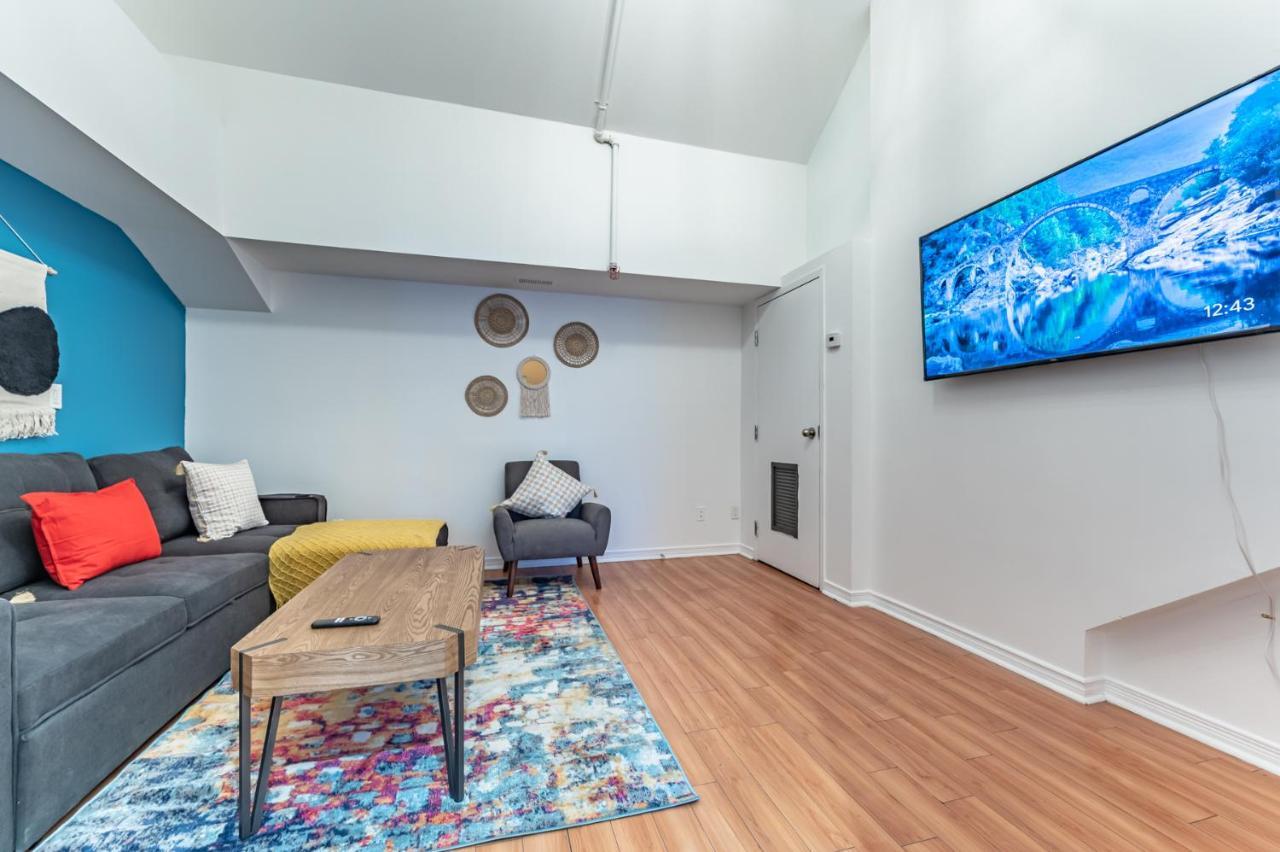 Kensington Market Apartments Торонто Екстериор снимка